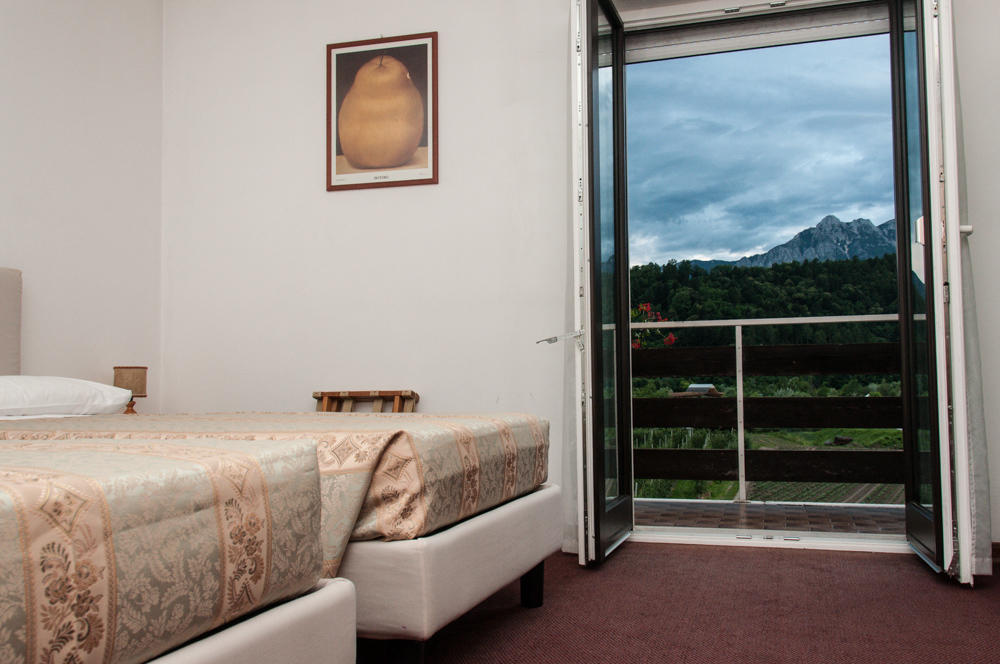 Hotel Dolomiti Levico Terme Exteriör bild